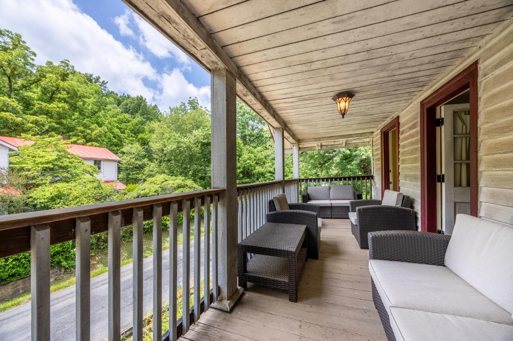 Bliss Point Farm And B&B, Llc Earlysville Esterno foto